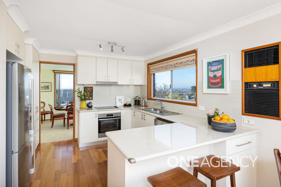 51 MERINDA Crescent, Kooringal, Kooringal - Thumbnail 5