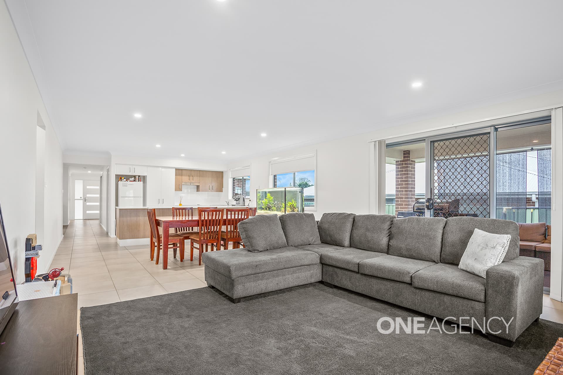 3 Manoora Way, Nowra, Nowra - Thumbnail 2