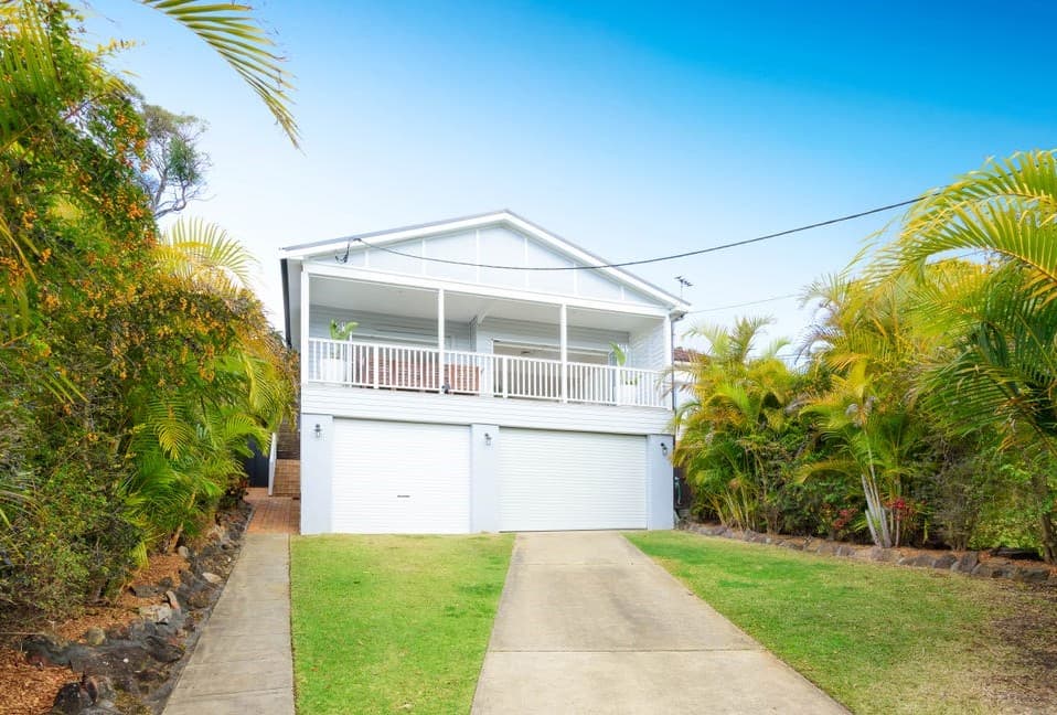 4 Warraba Street, Como, Como - Image 1
