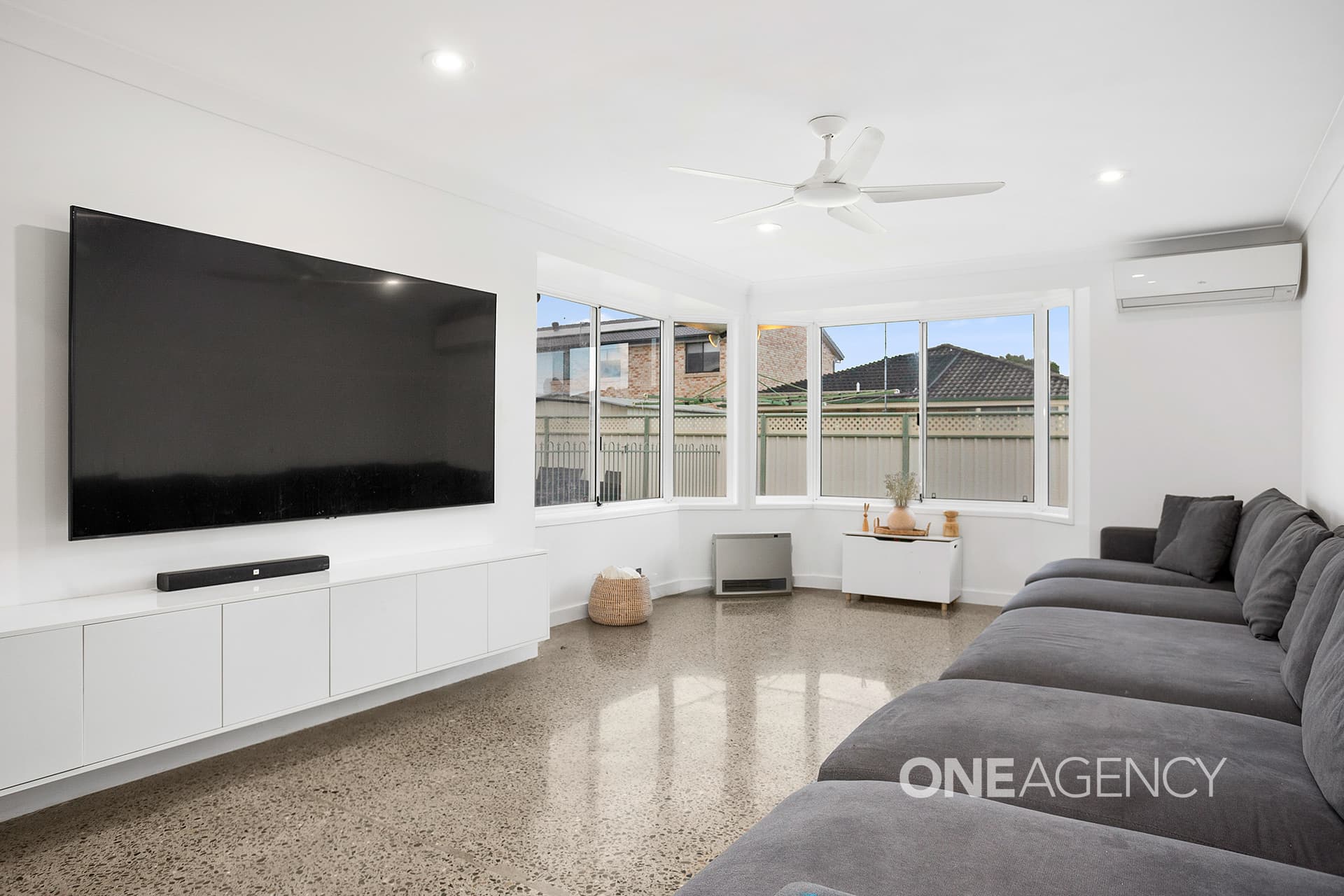 17 Amanda Place, Horsley, Horsley - Thumbnail 3