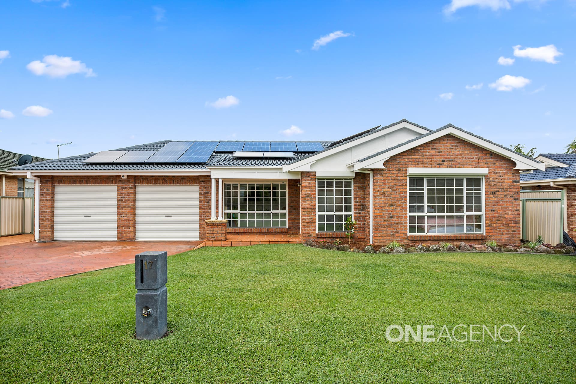 17 Amanda Place, Horsley, Horsley - Image 1