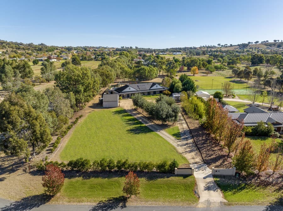 1 CORREA Place, Springvale, Springvale - Thumbnail 2