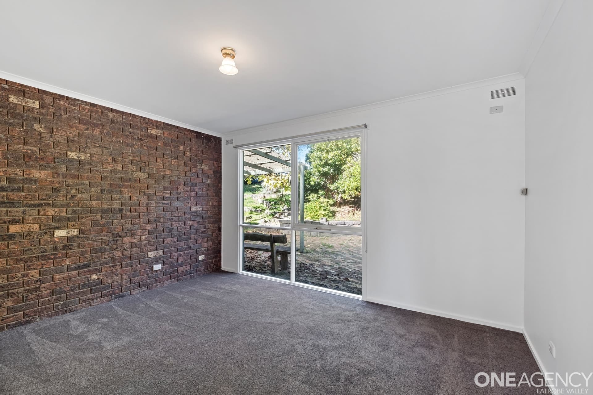 8 Fairway Drive, Yallourn, Yallourn - Thumbnail 7