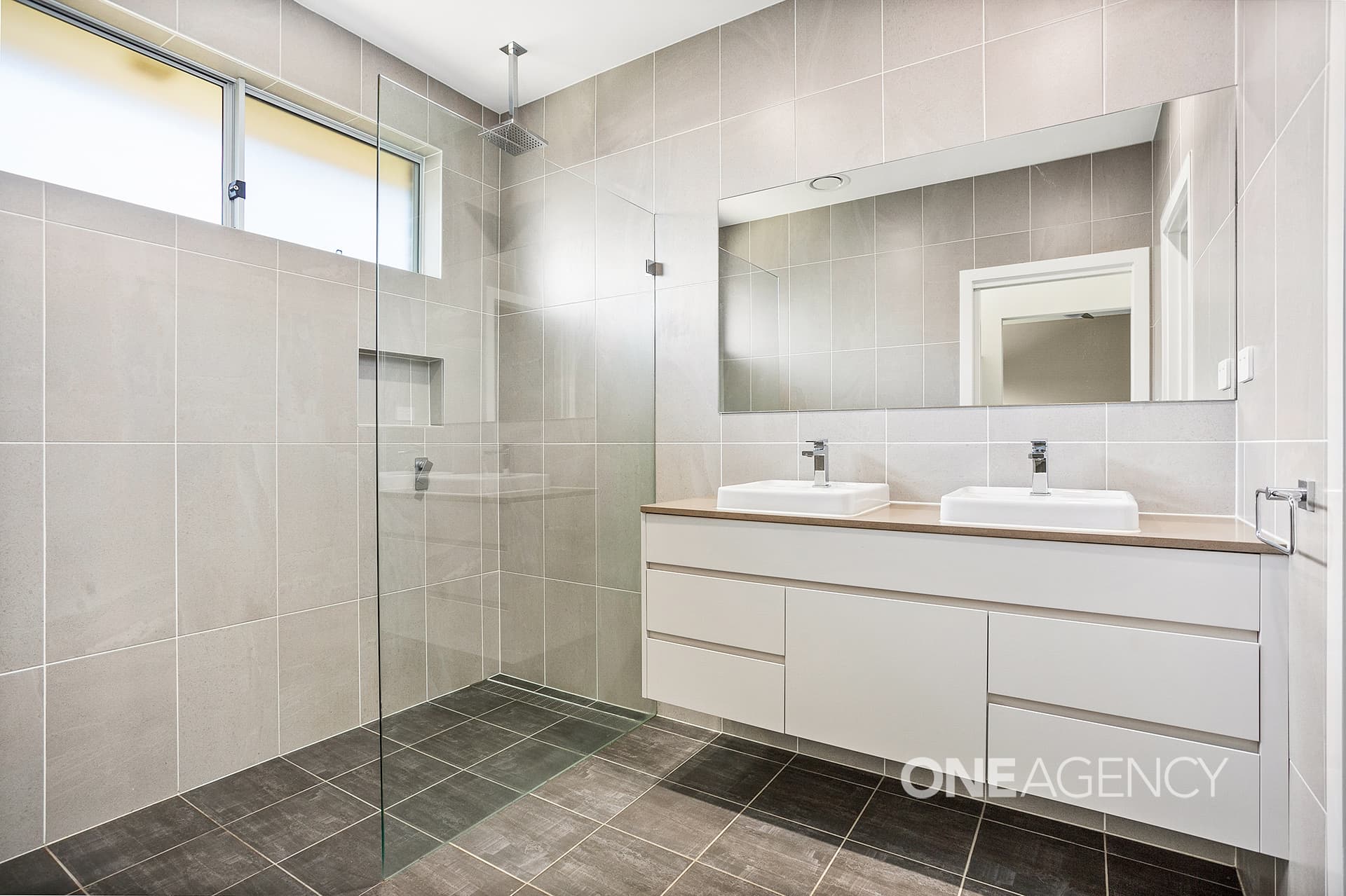 45 Oak Farm Road, Calderwood, Calderwood - Thumbnail 8