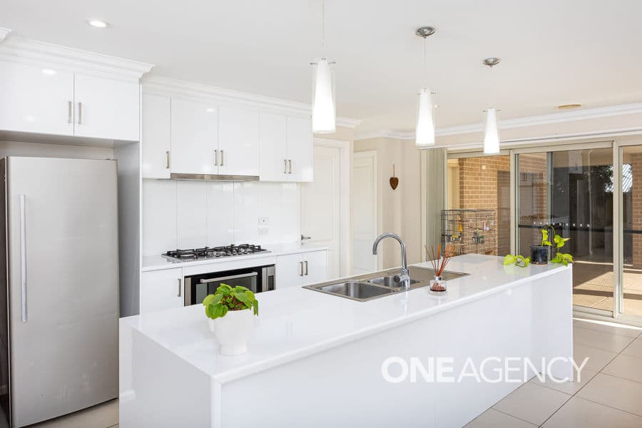 9 CHARLTON Street, Boorooma, Boorooma - Thumbnail 5