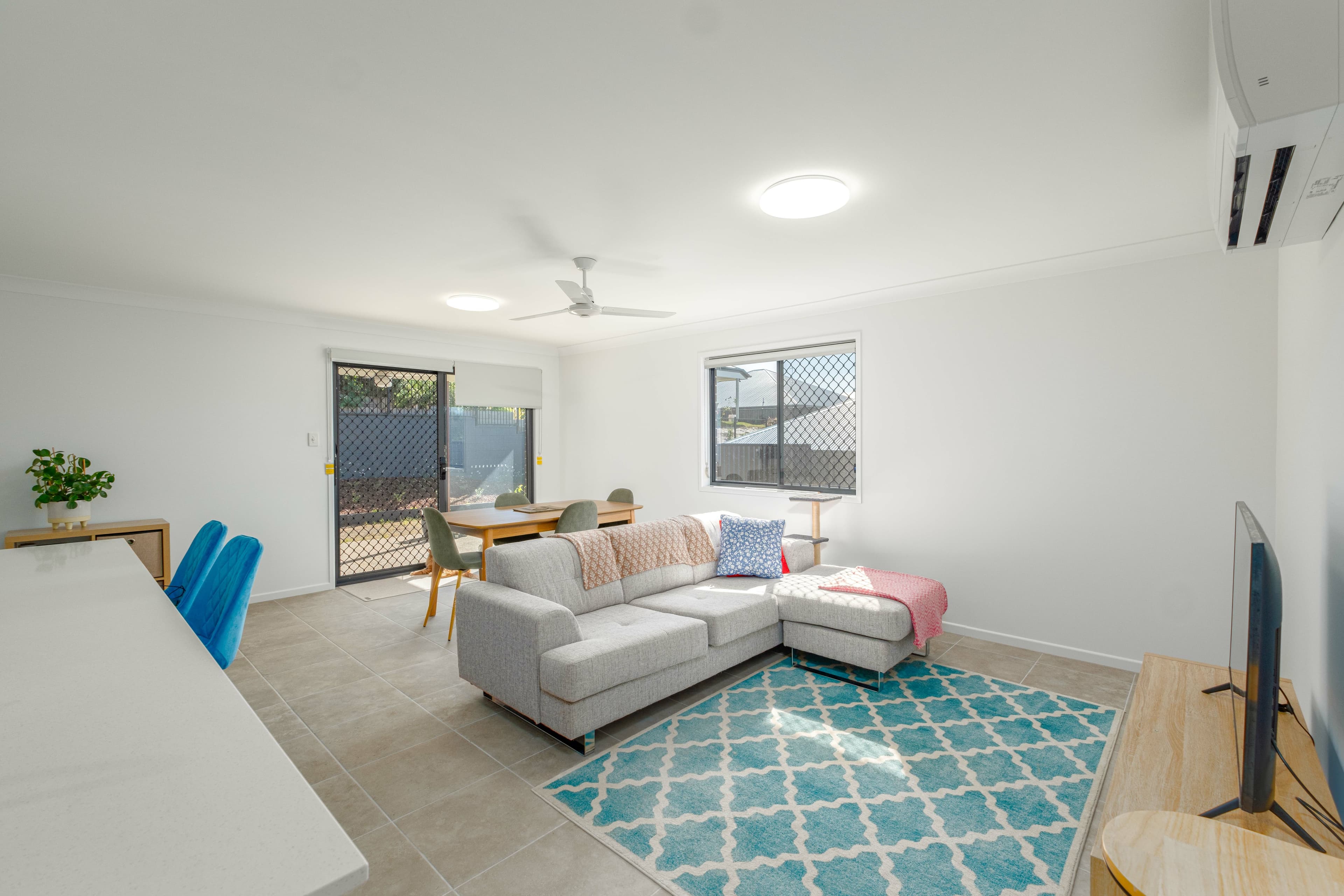 18 Balmoral Crescent, Southside, Southside - Thumbnail 4