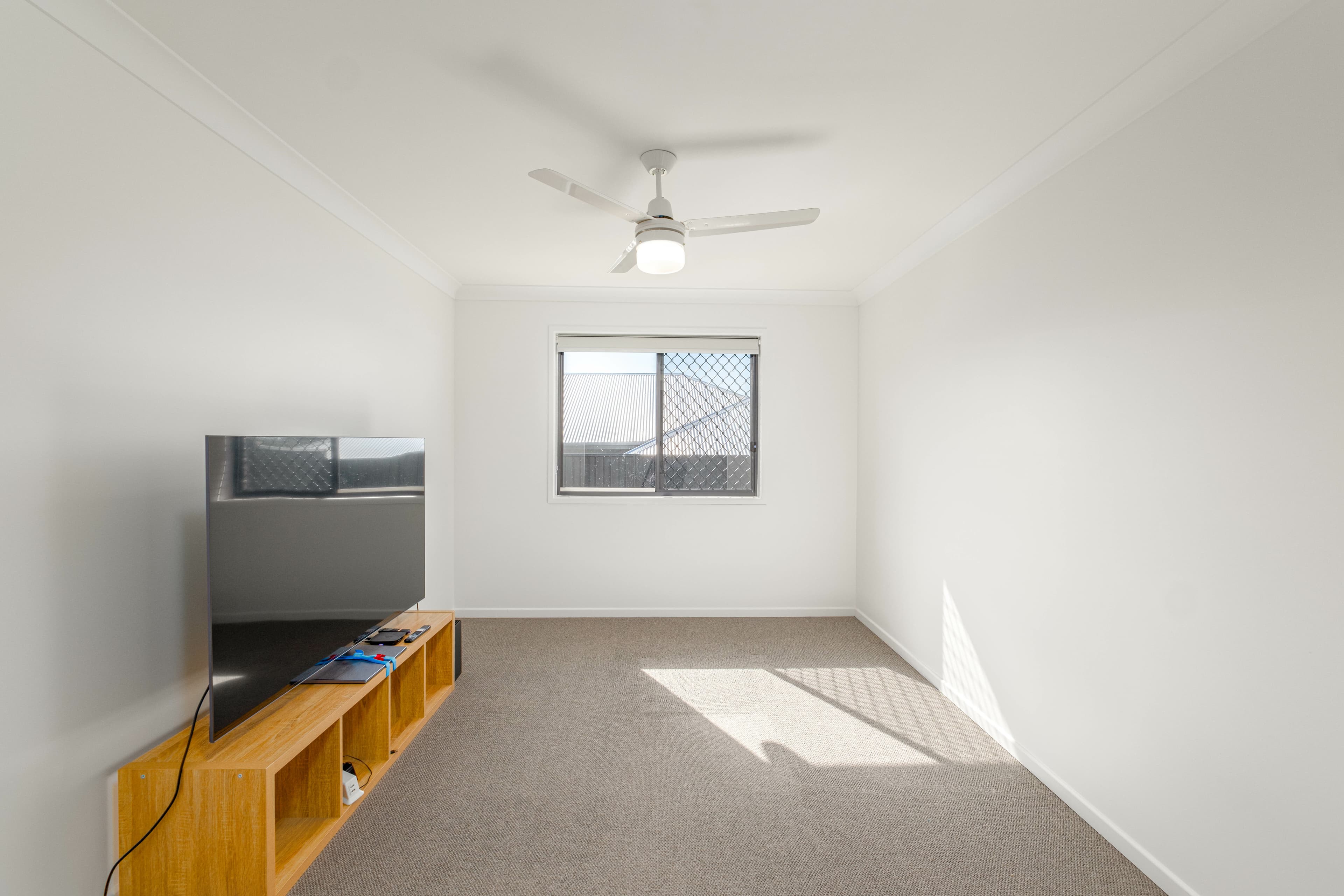 18 Balmoral Crescent, Southside, Southside - Thumbnail 6