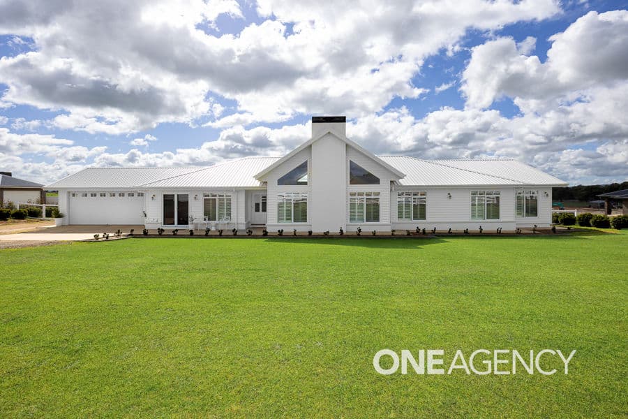 17 SIRIUS Way, Gumly Gumly, Gumly Gumly - Image 1