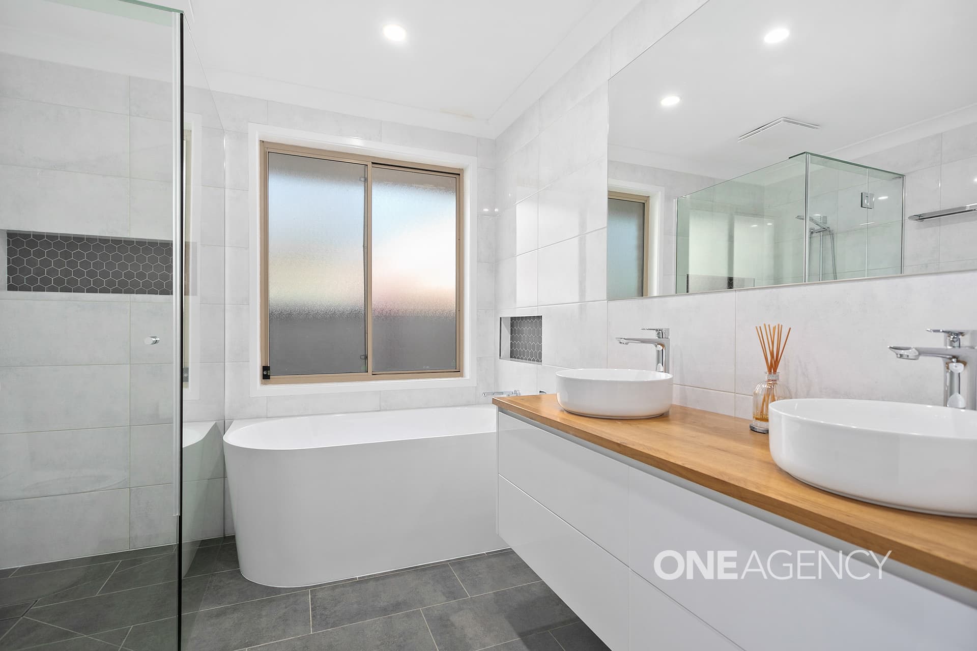 16 Selwyn Grove, Horsley, Horsley - Thumbnail 7