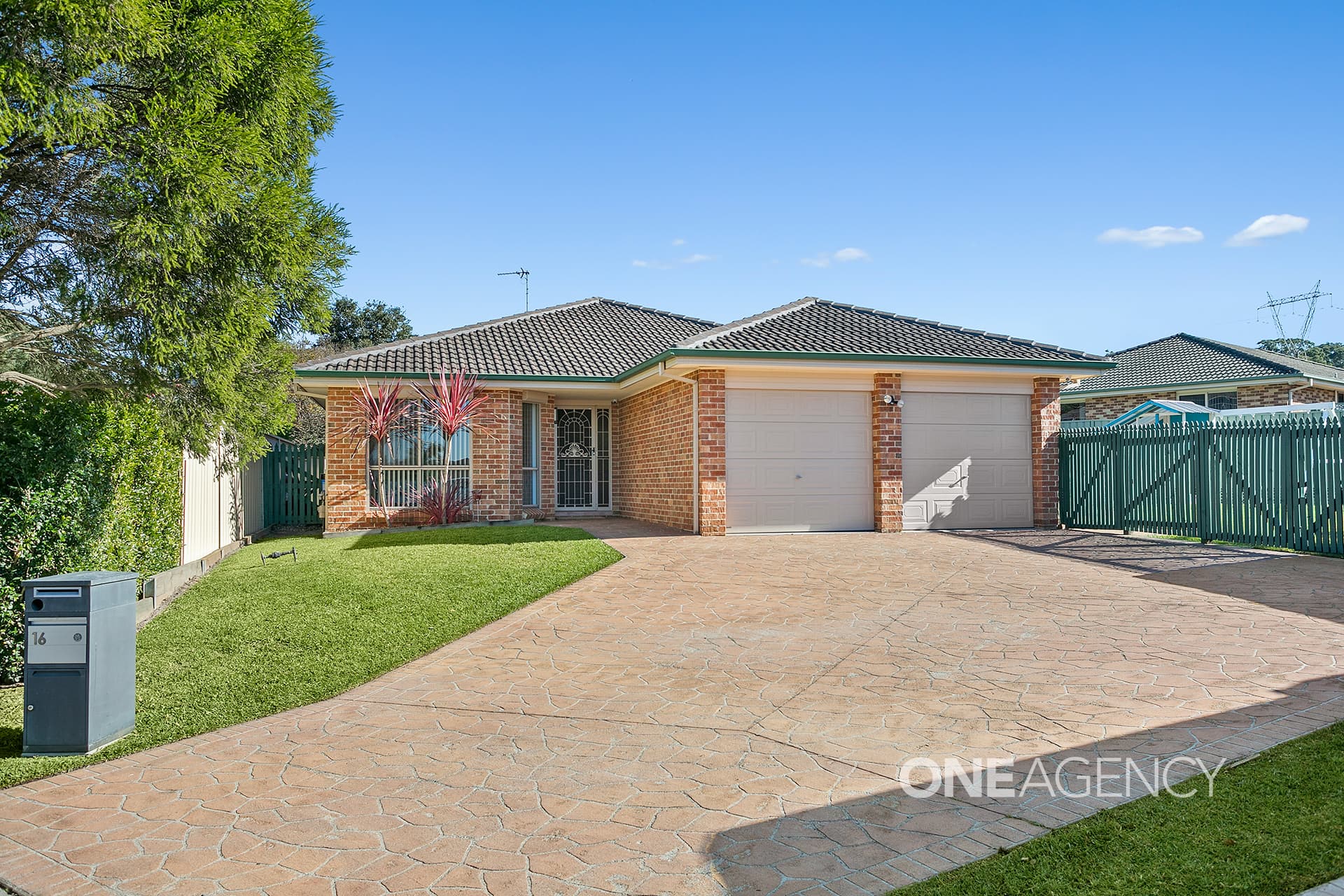 16 Selwyn Grove, Horsley, Horsley - Image 1