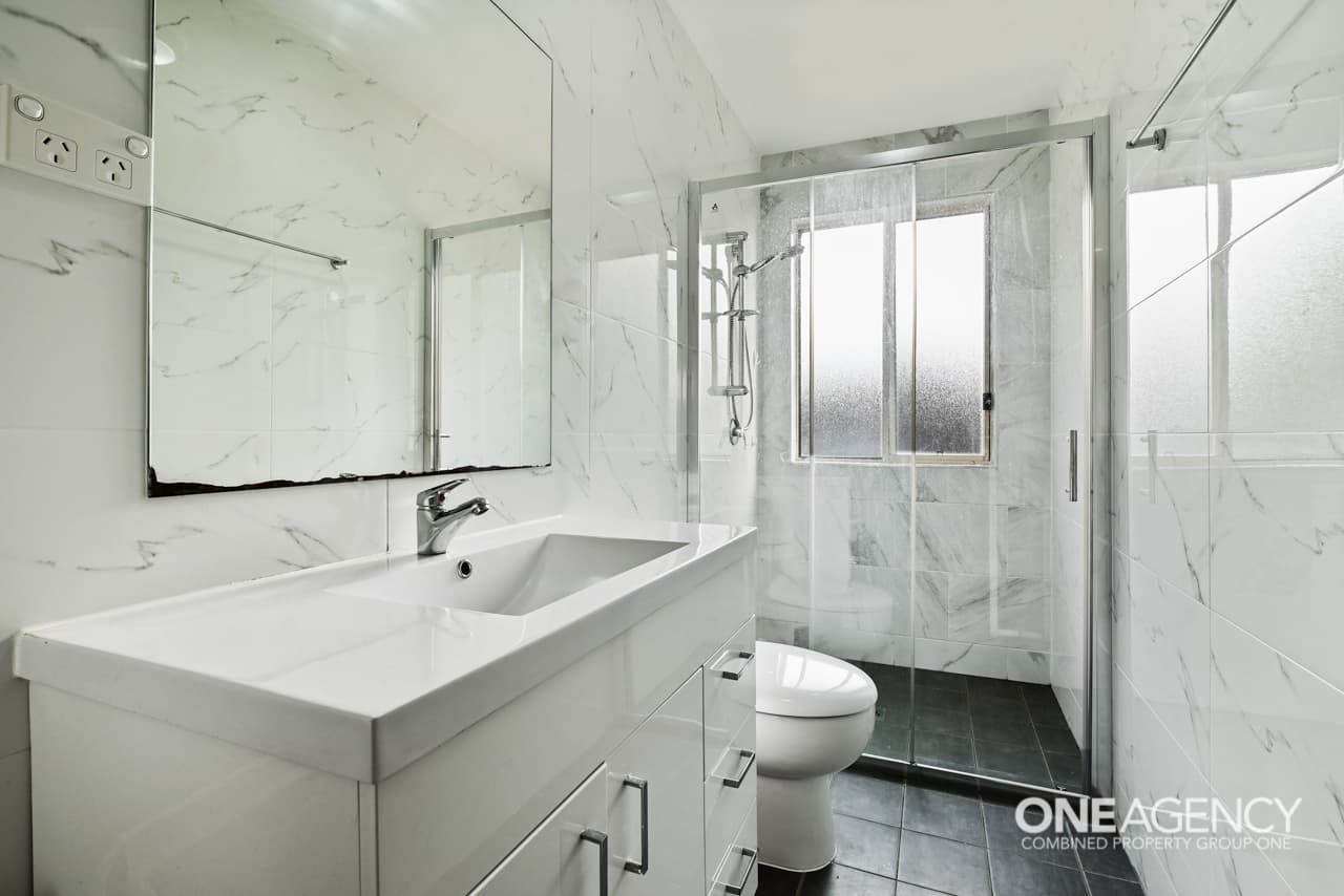 42 Vivienne Street, Kingsgrove, Kingsgrove - Thumbnail 4