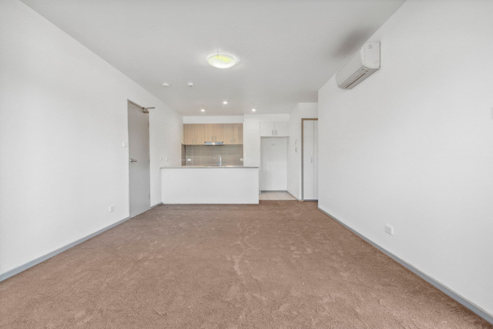 53/41 Clare Burton Crescent, Franklin, Franklin - Thumbnail 4