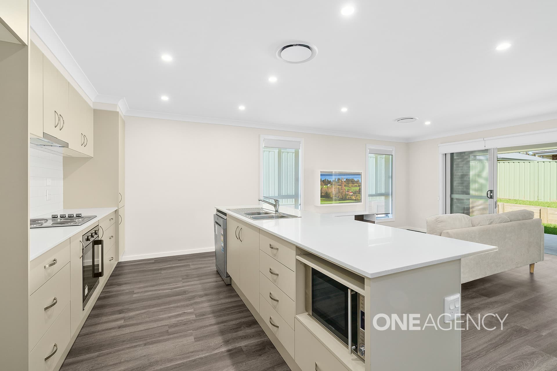 2 Gunbar Way, Nowra, Nowra - Thumbnail 4