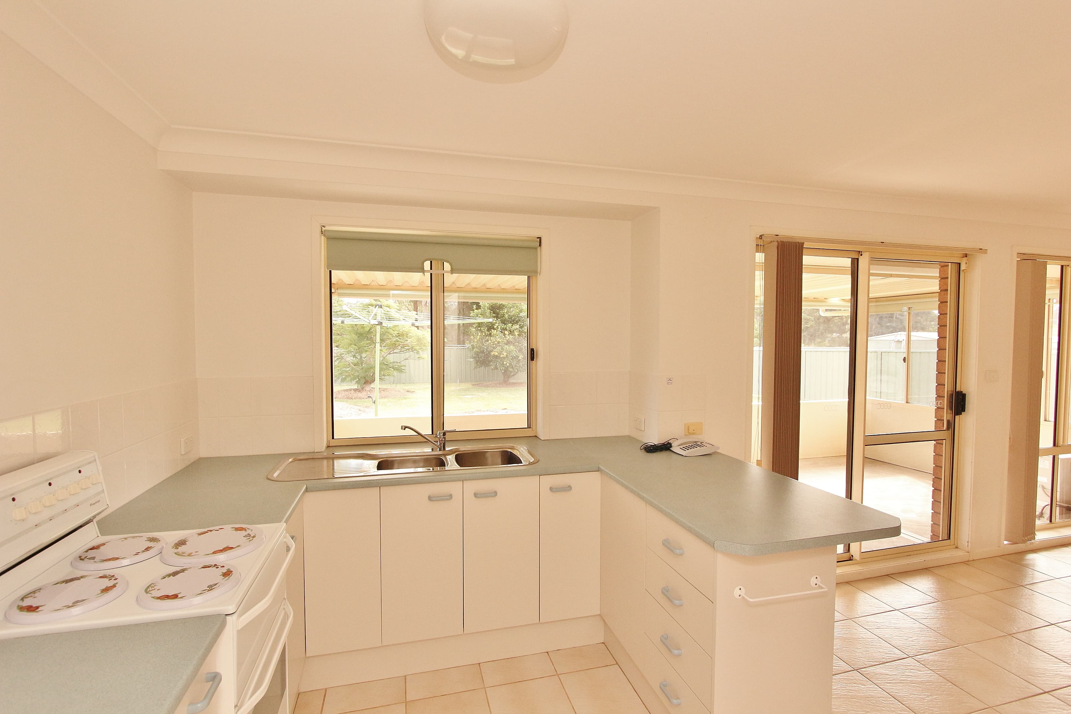 13 Botanic Drive, Lakewood, Lakewood - Thumbnail 3