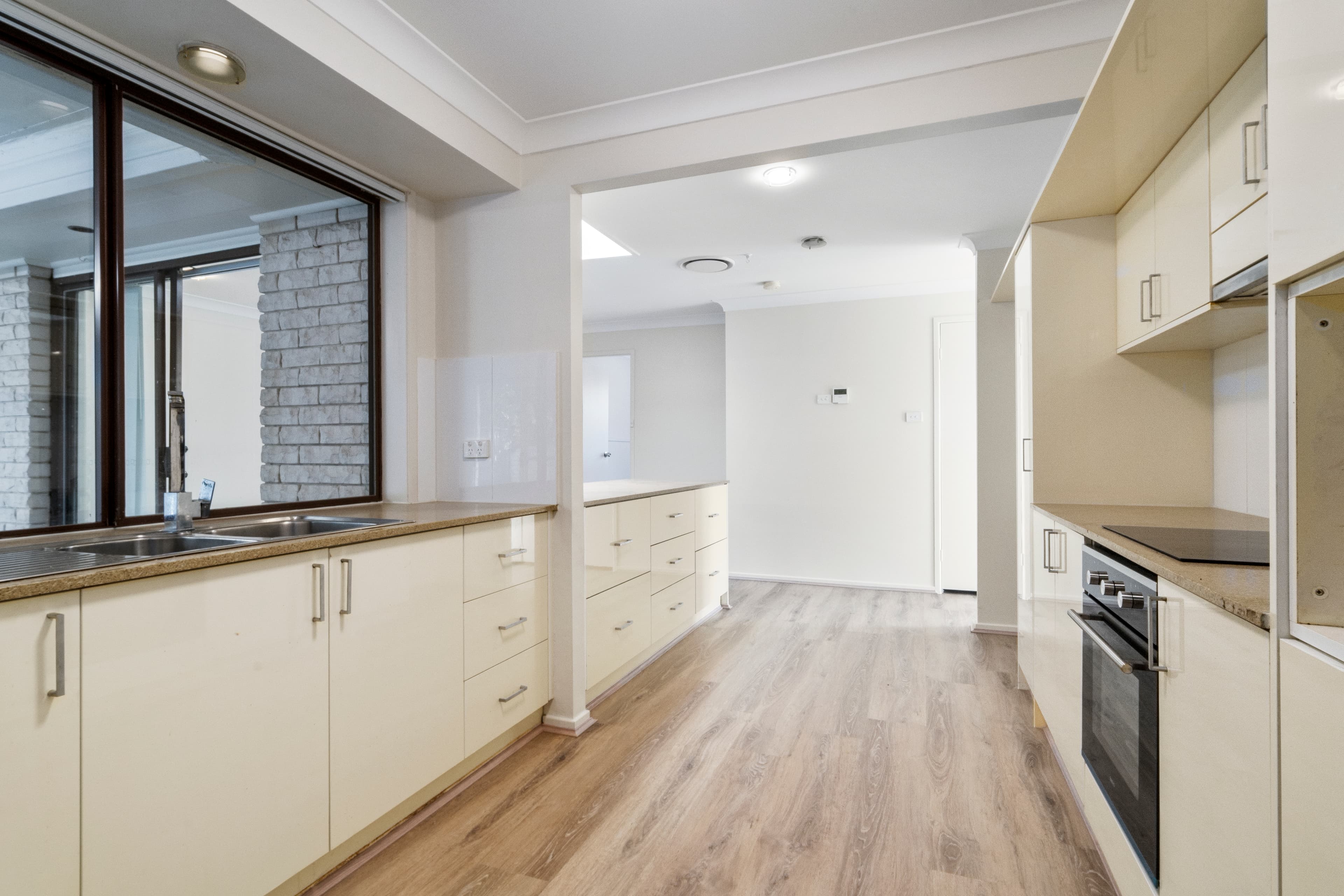 8 Lady Penrhyn Close, Lurnea, Lurnea - Thumbnail 4