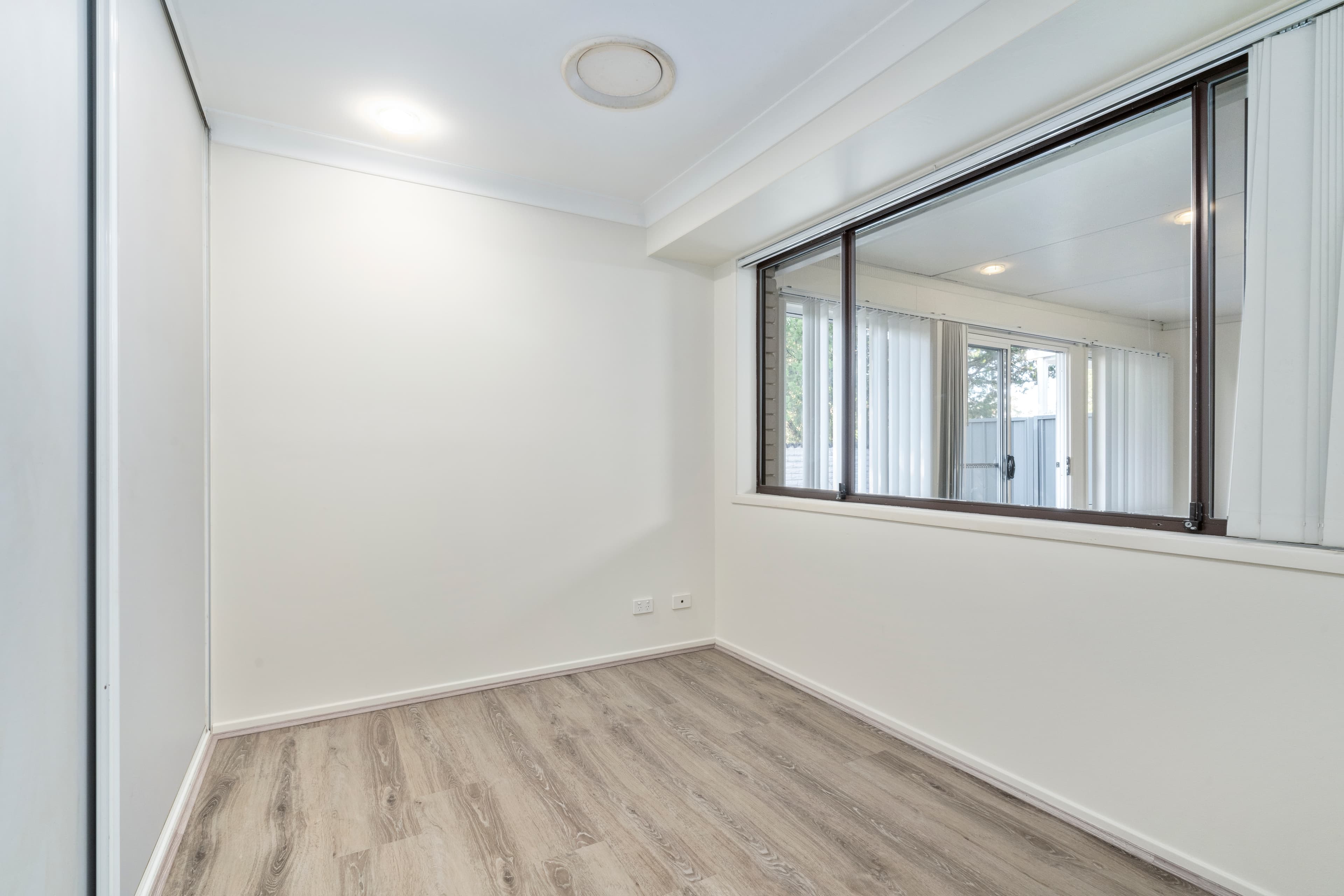 8 Lady Penrhyn Close, Lurnea, Lurnea - Thumbnail 7
