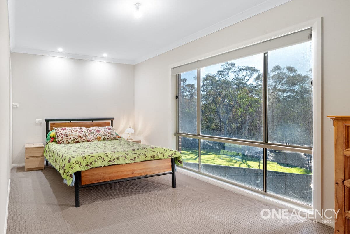 11 Sunridge Avenue, Hazelbrook, Hazelbrook - Thumbnail 6