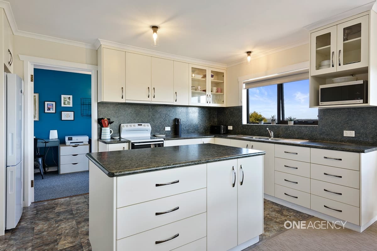 31 Robert Street, Smithton, Smithton - Thumbnail 4