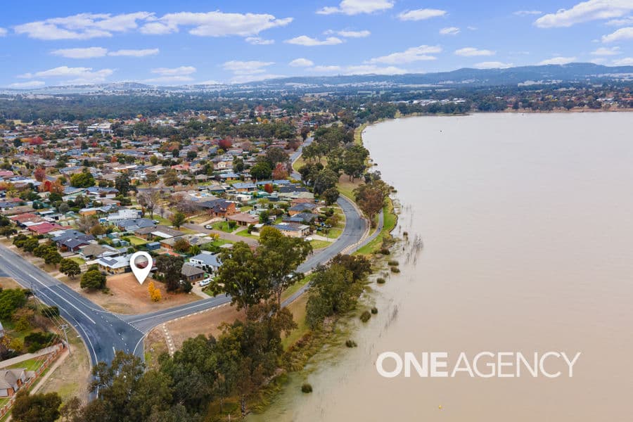 1 EASTLAKE Drive, Lake Albert, Lake Albert - Thumbnail 4
