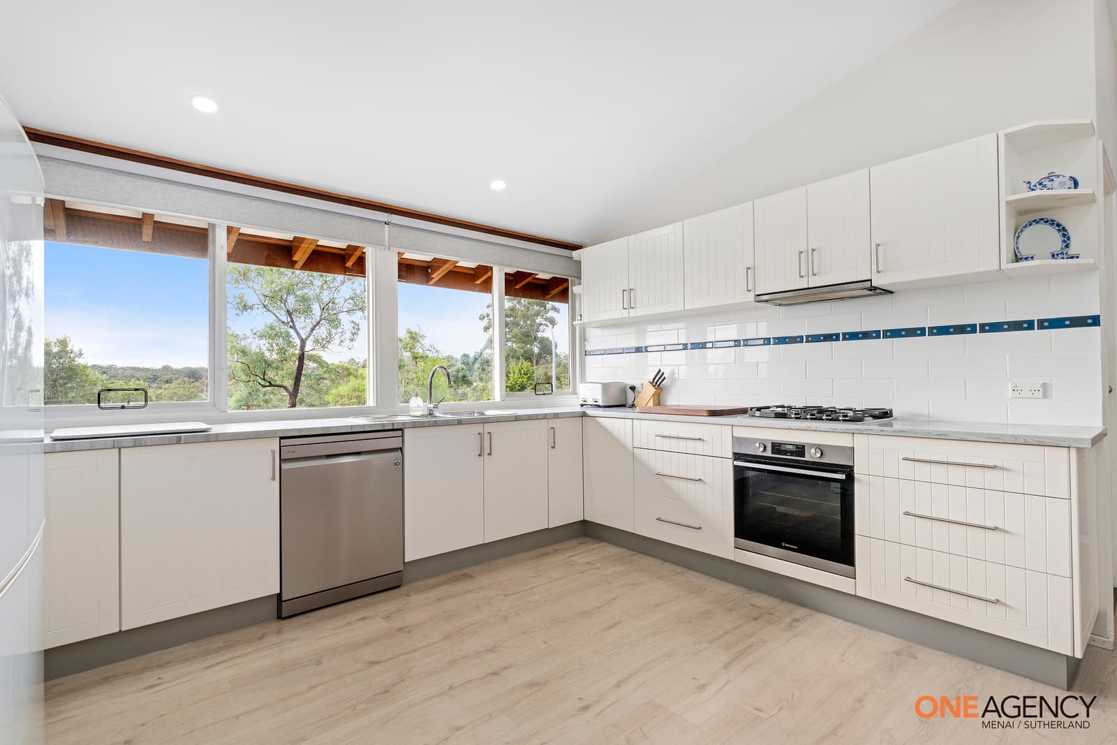 143 Hall Drive, Menai, Menai - Thumbnail 6