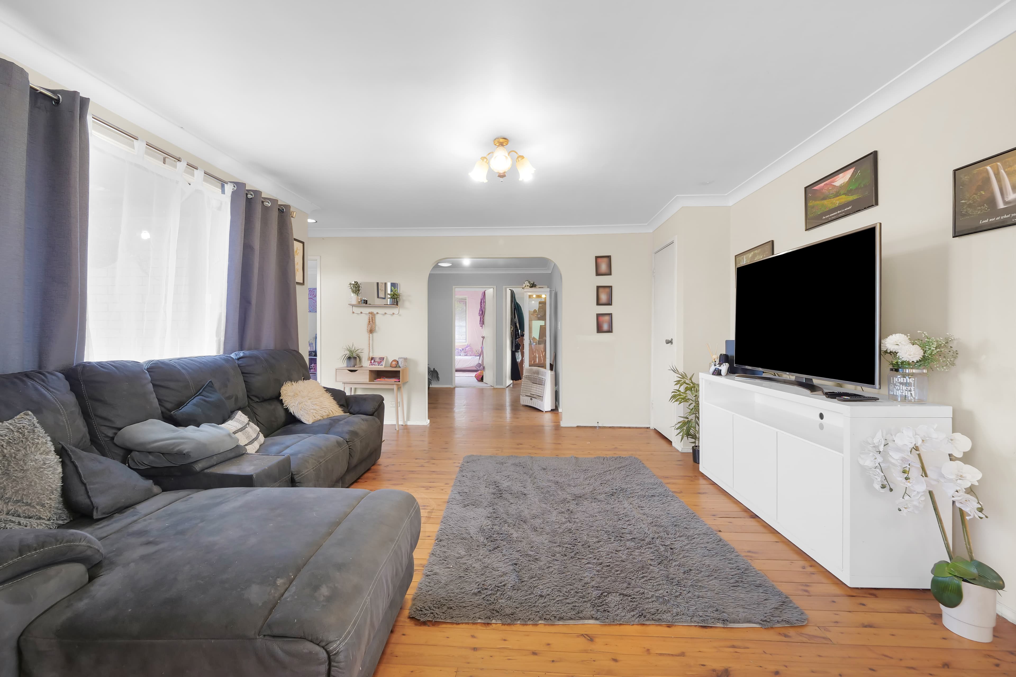 3 Adina Place, Bradbury, Bradbury - Thumbnail 2