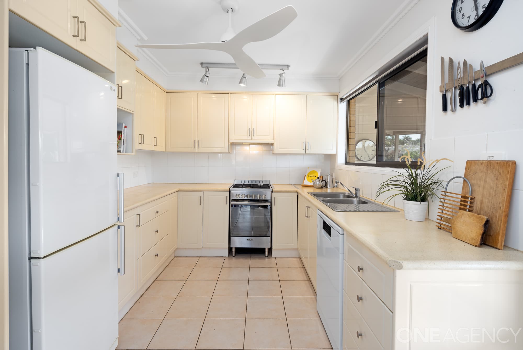 5 Oyster Point Esplanade, Newport, Newport - Thumbnail 7