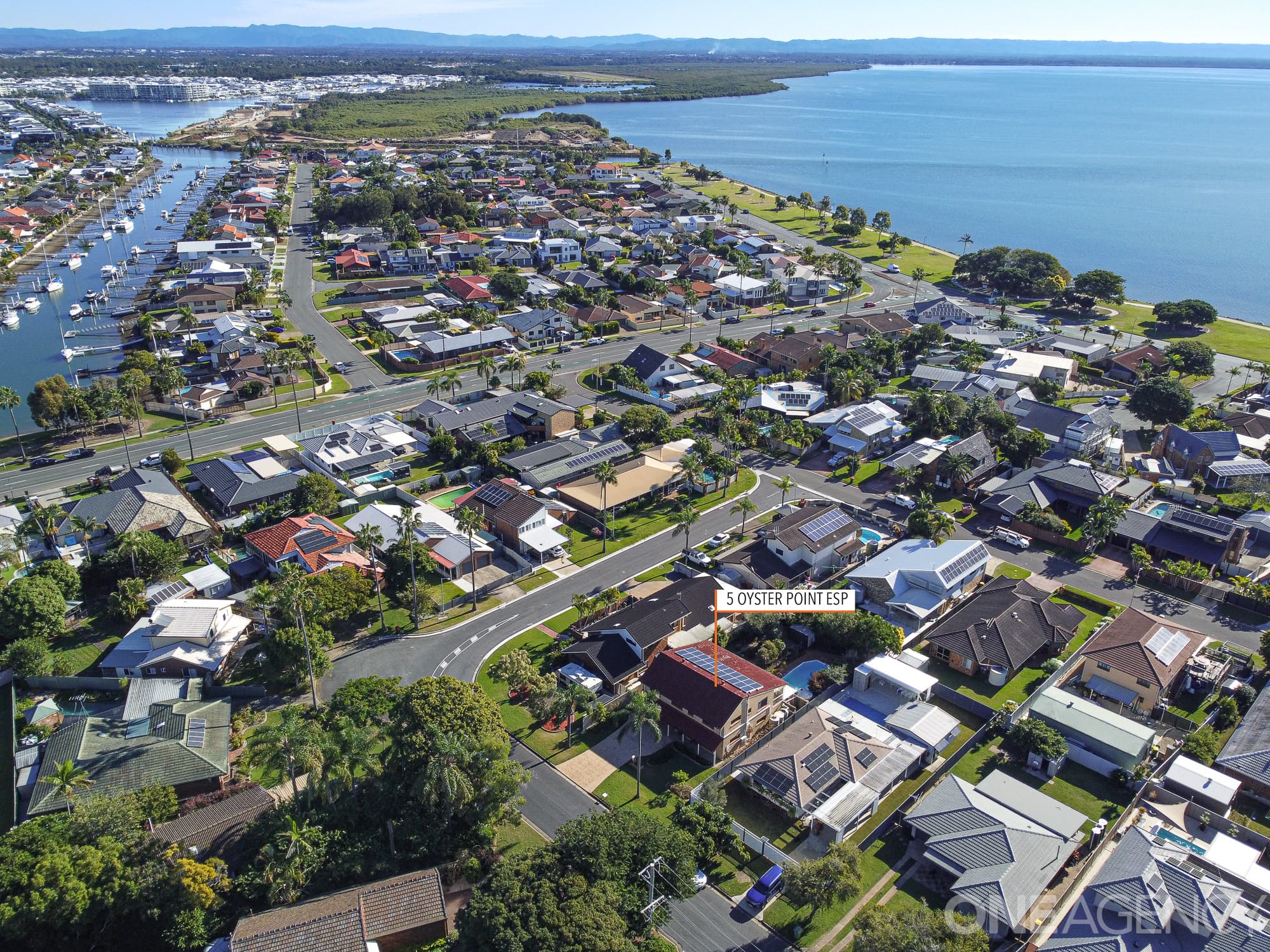 5 Oyster Point Esplanade, Newport, Newport - Thumbnail 2