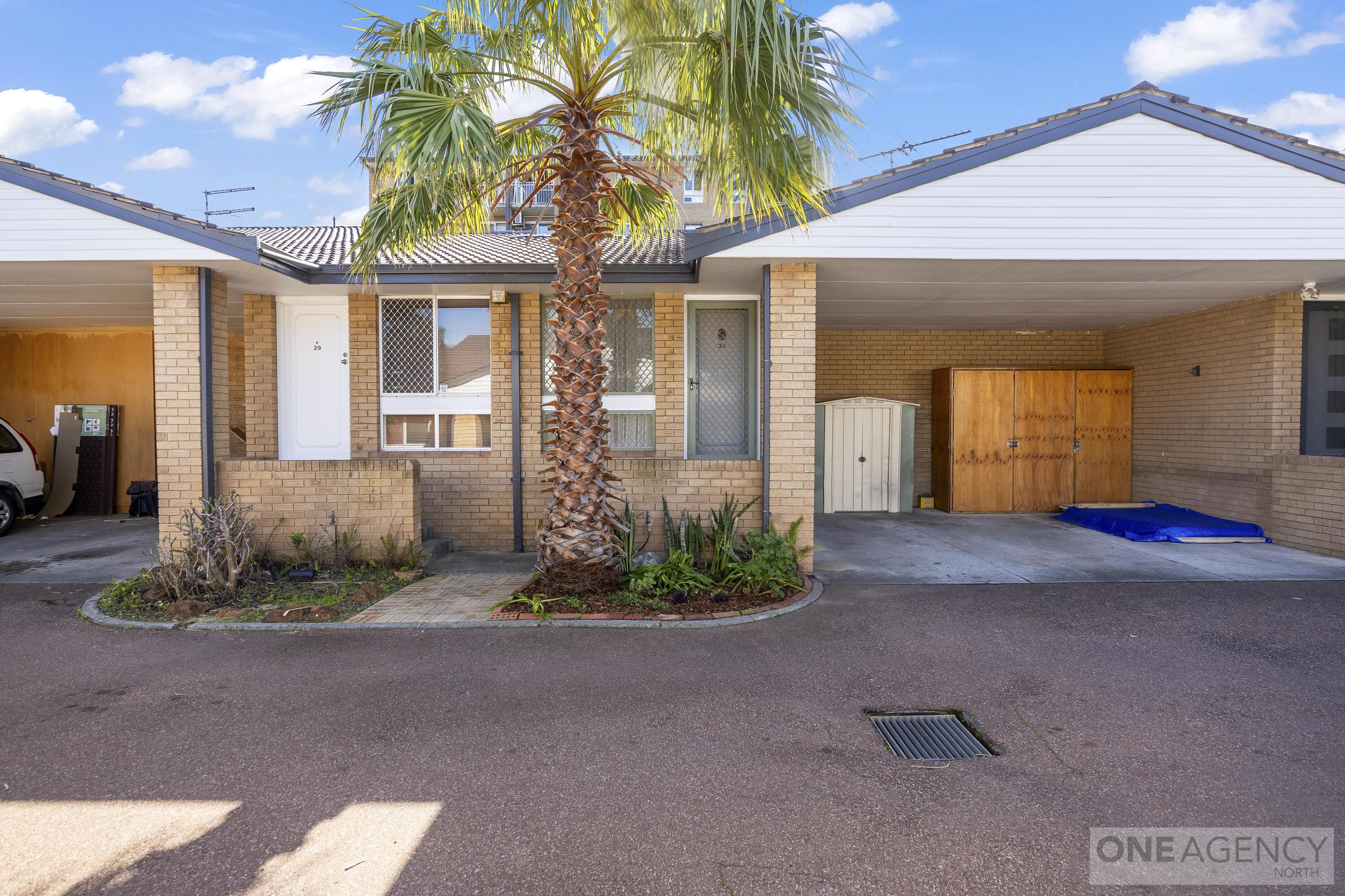 30/75 Stanley Street, Scarborough, Scarborough - Image 1