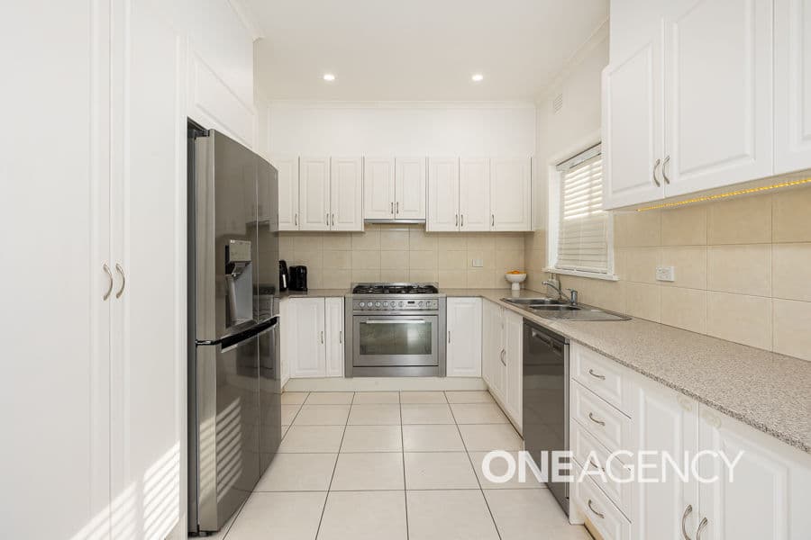 78 TARCUTTA Street, Wagga Wagga, Wagga Wagga - Thumbnail 5