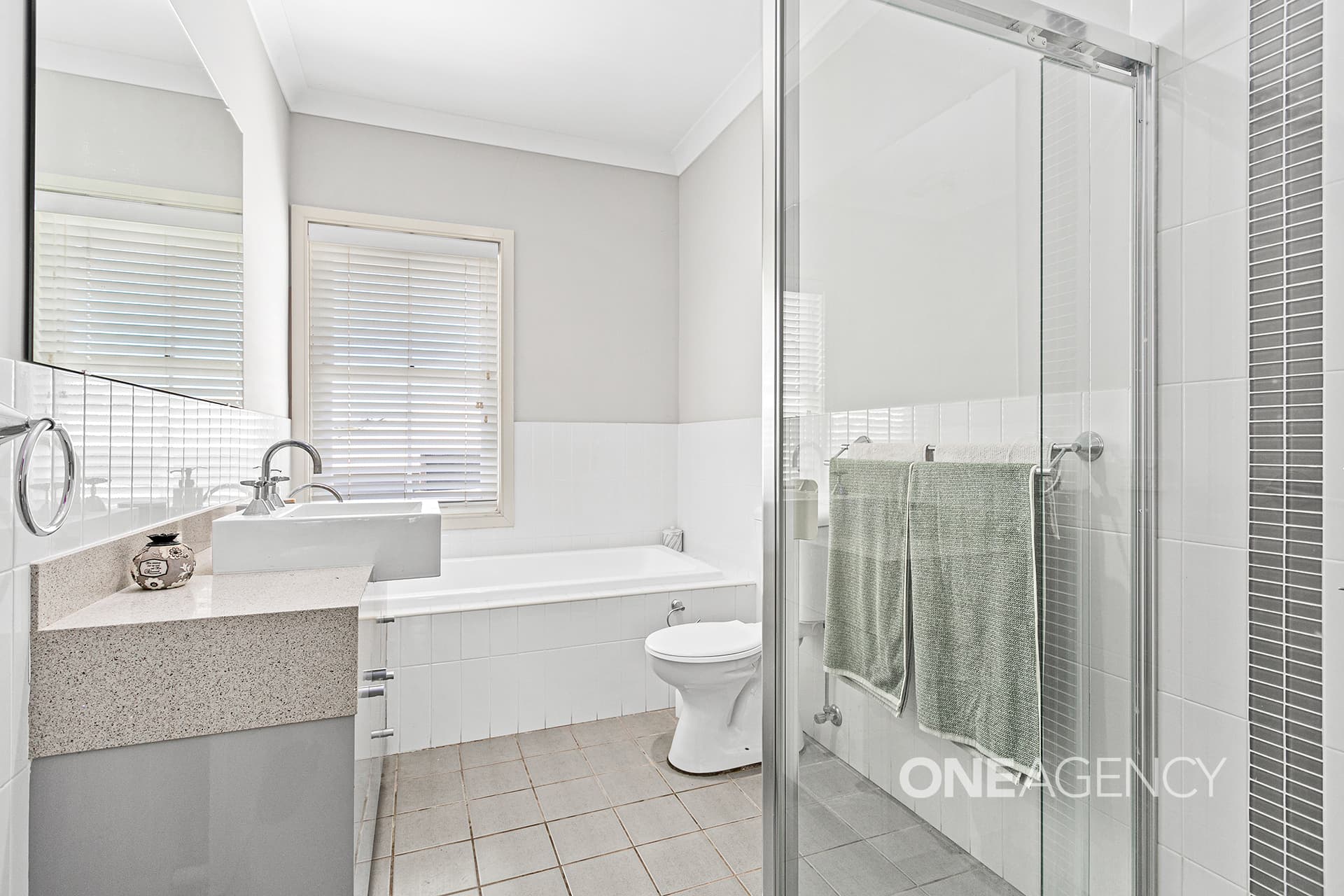 13 Broughton Avenue, Tullimbar, Tullimbar - Thumbnail 8
