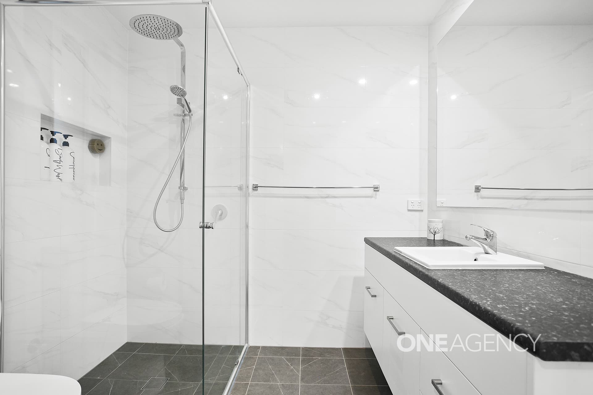 9 Dairyman Place, Calderwood, Calderwood - Thumbnail 6