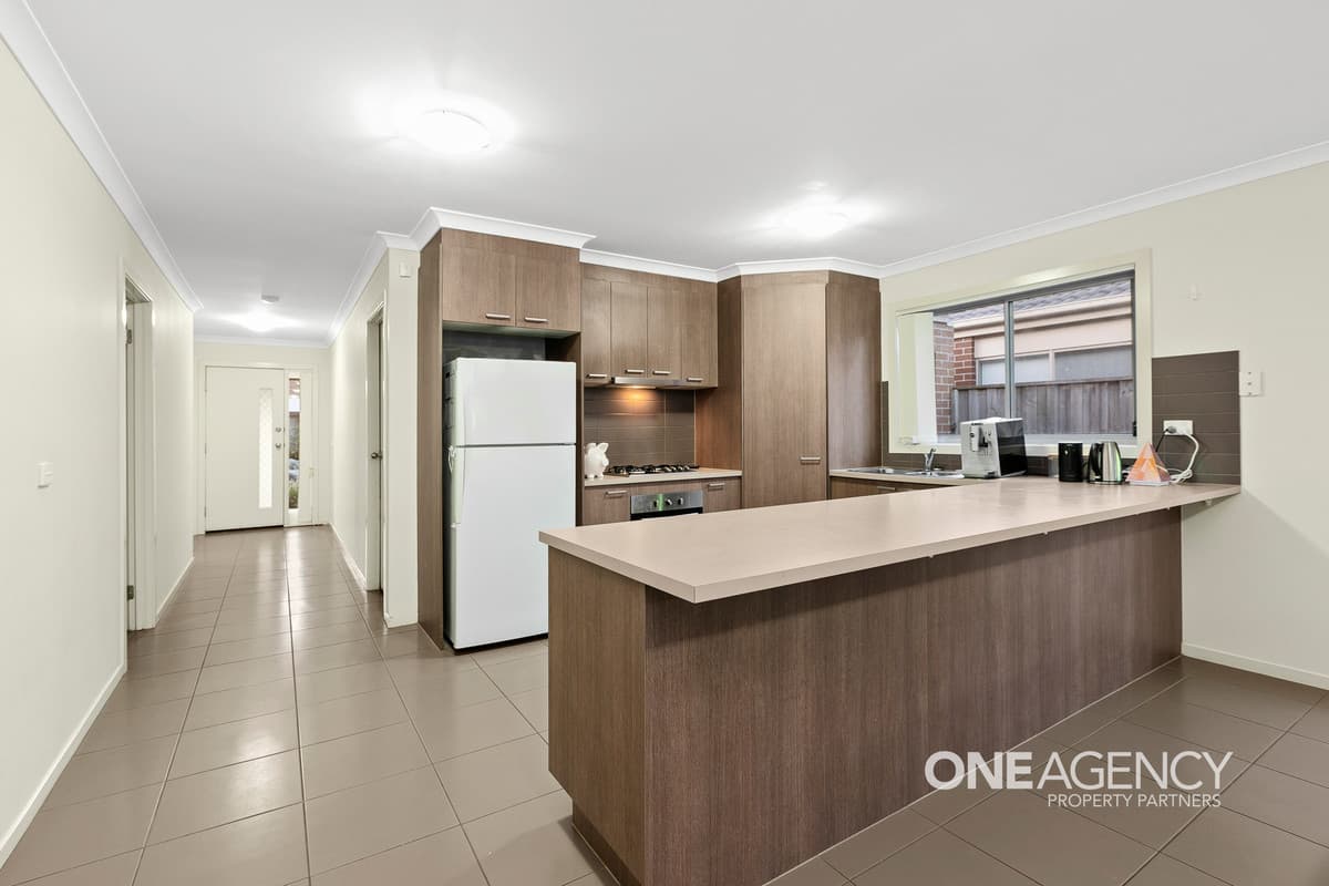 2 Ethan Road, Point Cook, Point Cook - Thumbnail 2