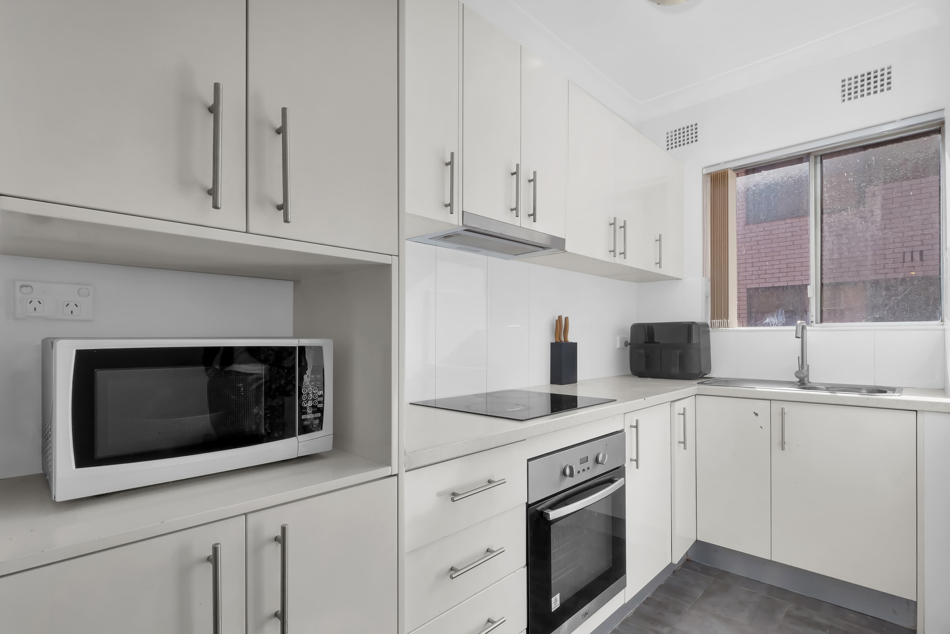 8/18 Drummond Street, Warwick Farm, Warwick Farm - Thumbnail 3