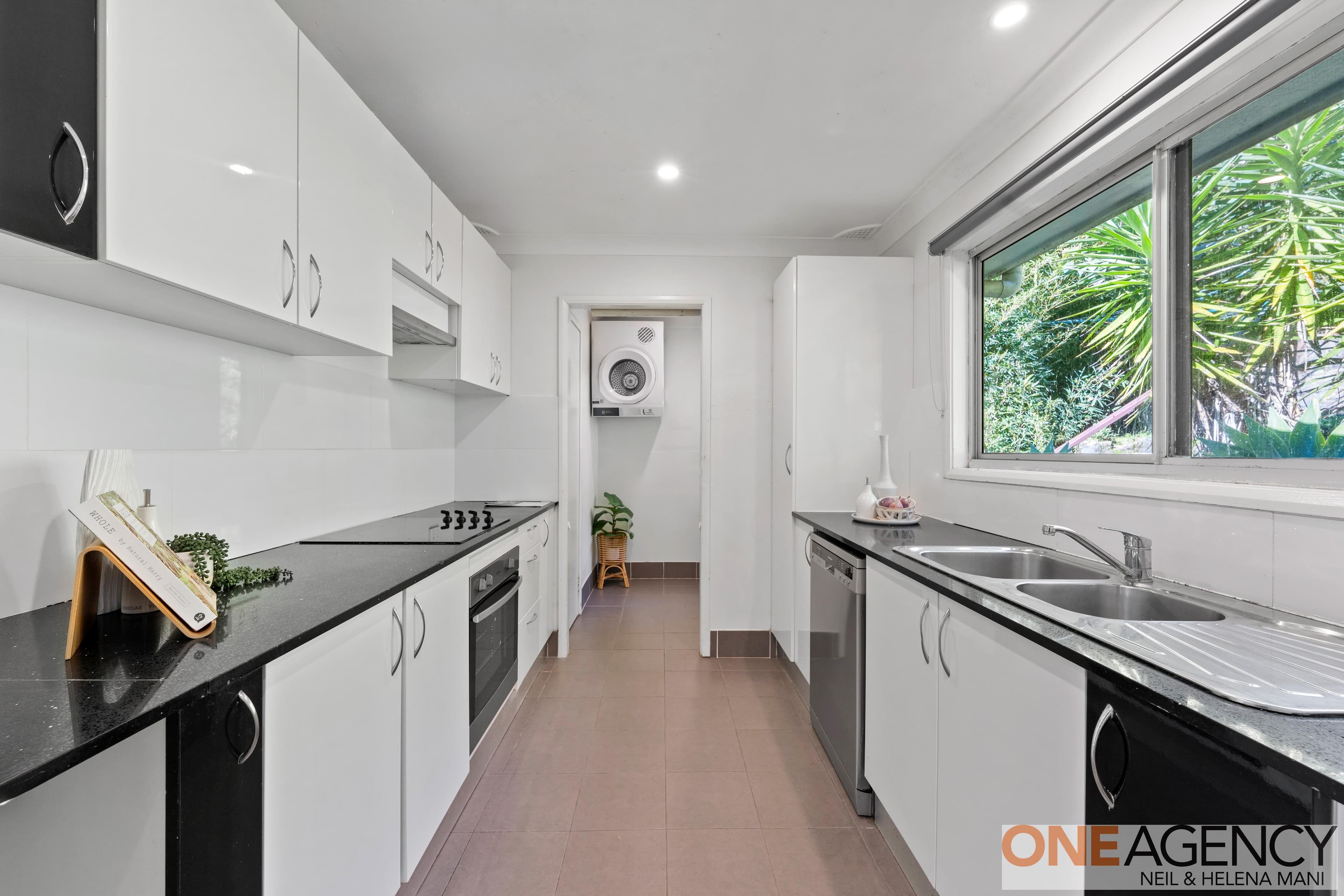 16 Gloster Close, East Gosford, East Gosford - Thumbnail 4