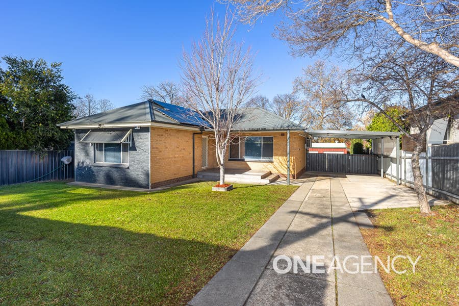 6 STANLEY Street, Kooringal, Kooringal - Image 1