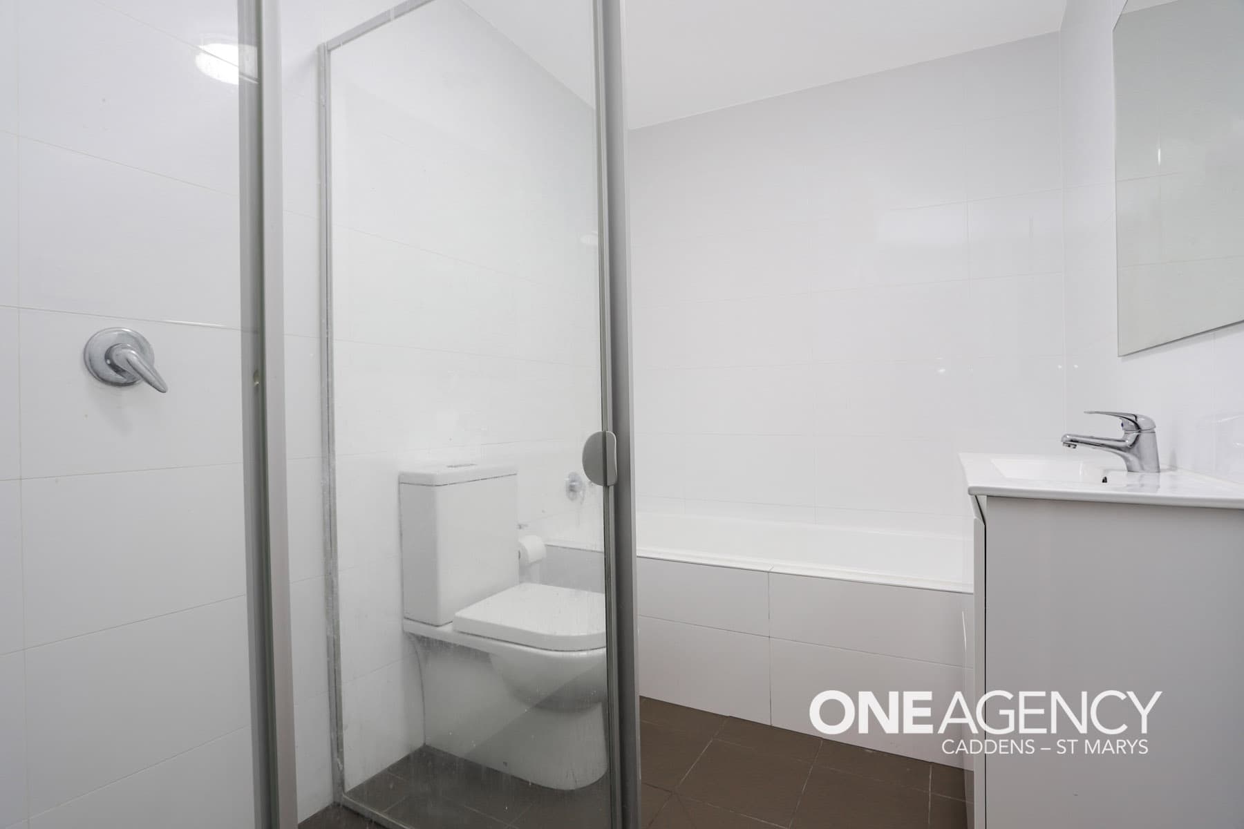 30/2 Glenmore Ridge Drive, Glenmore Park, Glenmore Park - Thumbnail 3