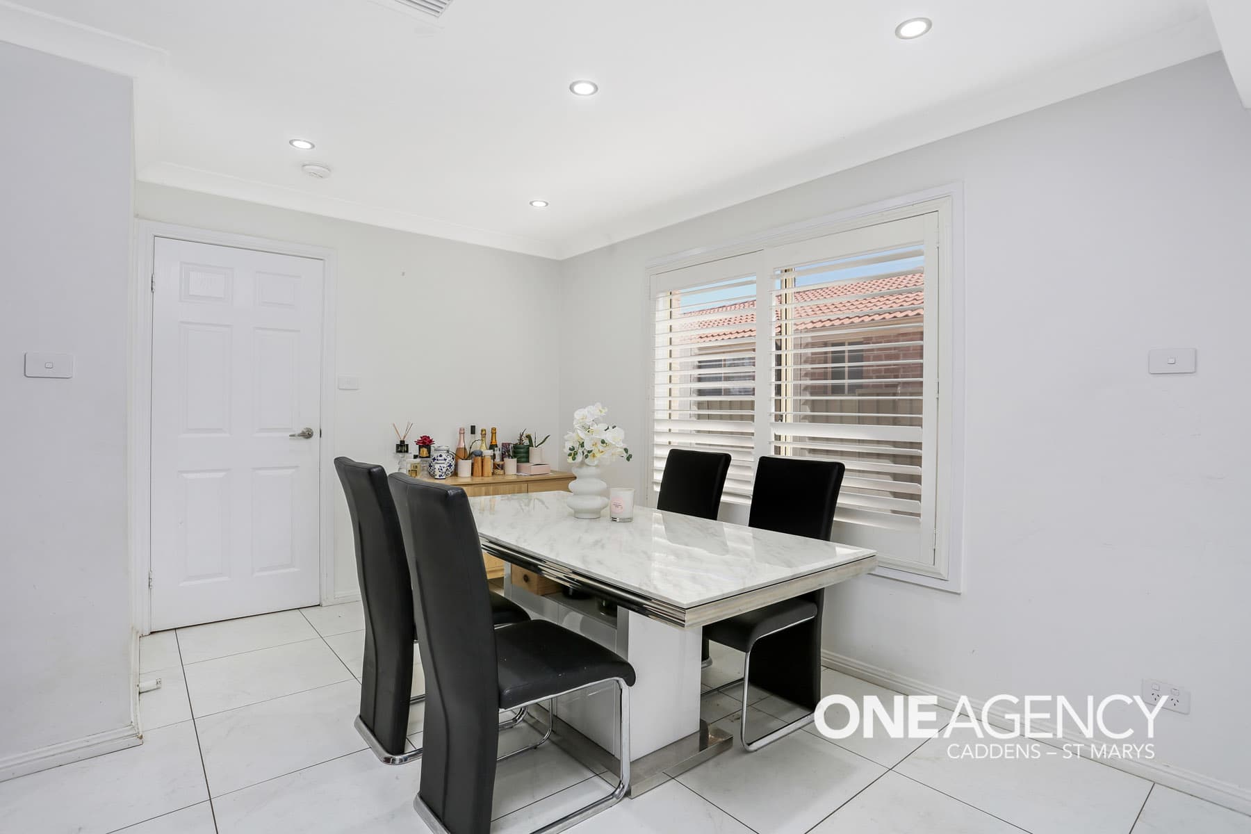 2B Giles Close, Glenmore Park, Glenmore Park - Thumbnail 5