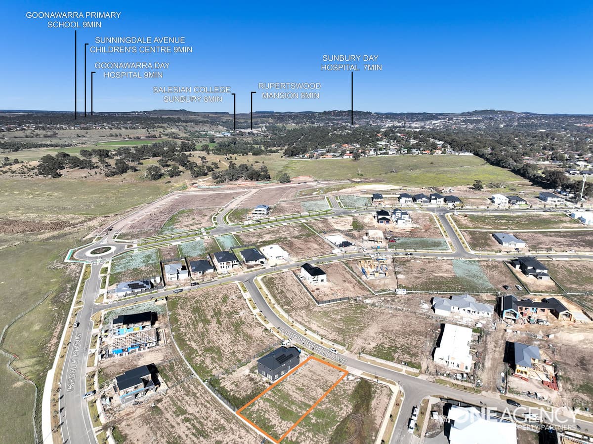 17 Chipperfield Avenue, Sunbury, Sunbury - Thumbnail 5