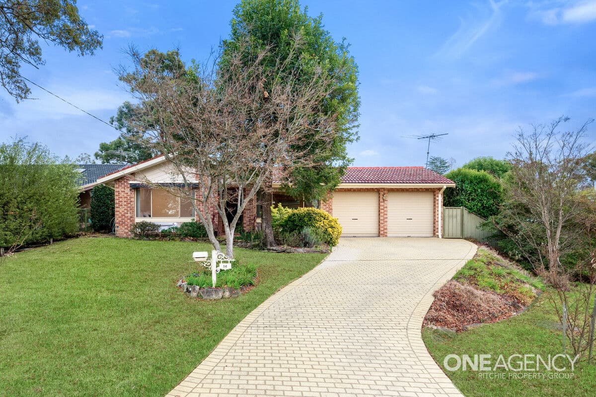 16 Boronia Crescent, Winmalee, Winmalee - Image 1