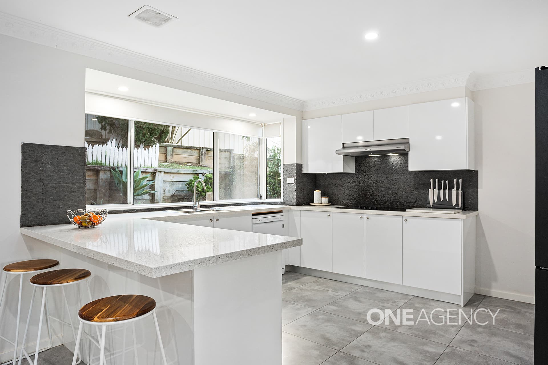 10 Abercrombie Crescent, Albion Park, Albion Park - Thumbnail 3