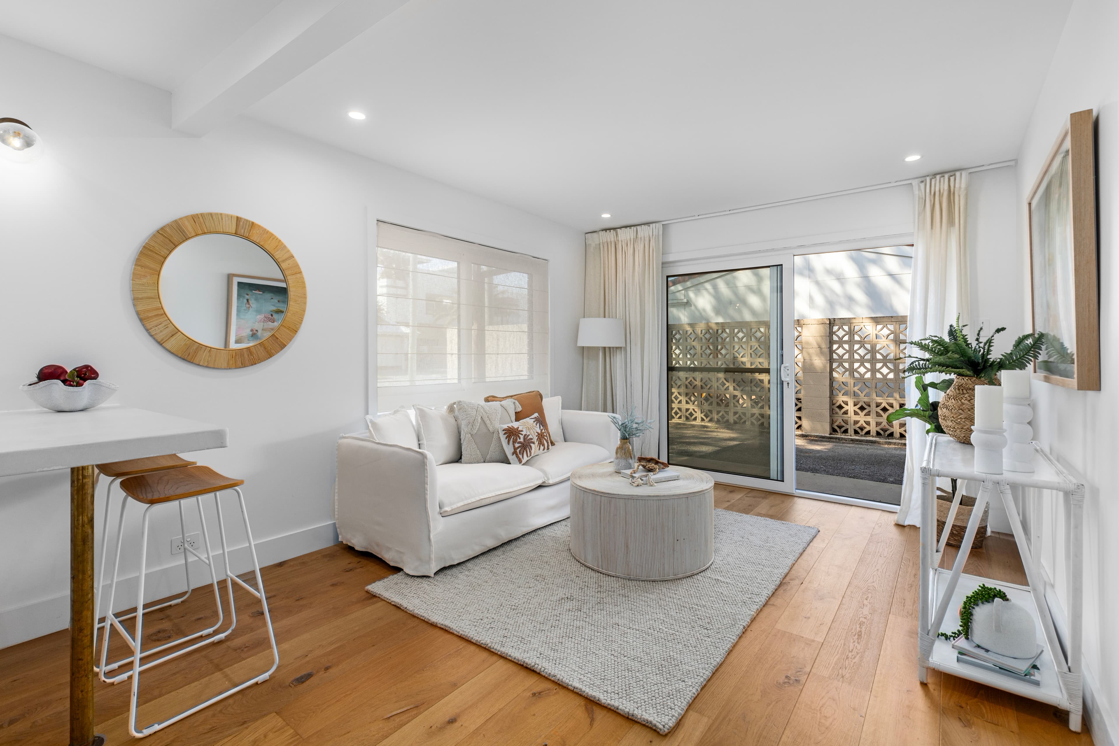 1/22 Alfred Street, Mermaid Beach, Mermaid Beach - Thumbnail 3