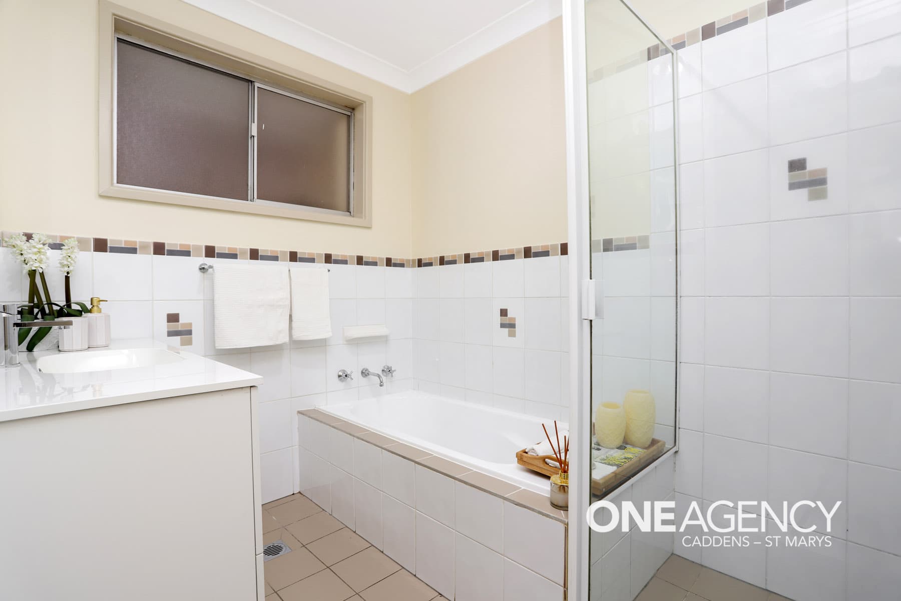 36 Kipling Drive, Colyton, Colyton - Thumbnail 3