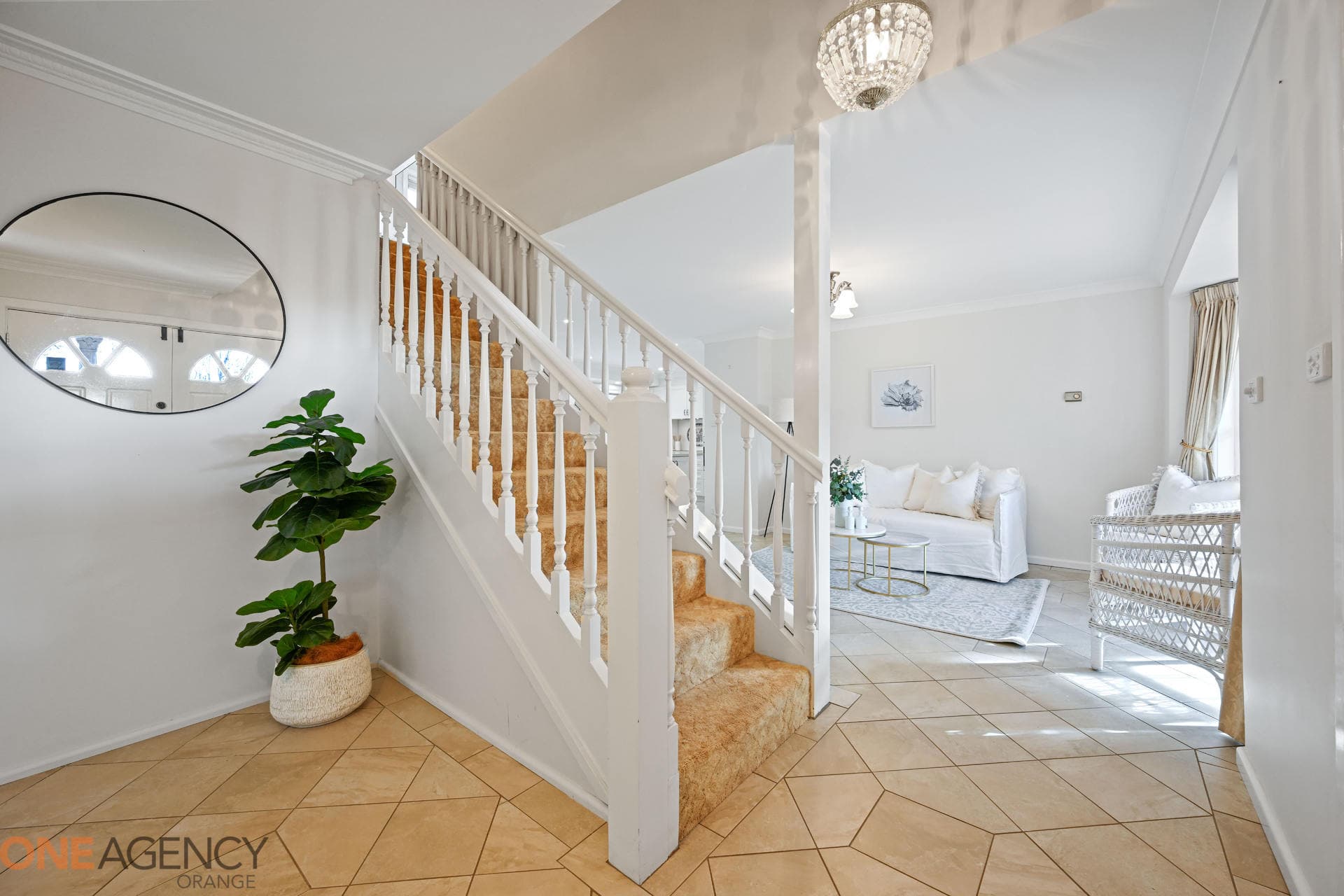 64 Green Lane West, Orange, Orange - Thumbnail 2