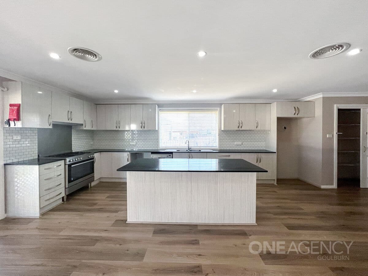 113 Gibson Street, Goulburn, Goulburn - Thumbnail 2