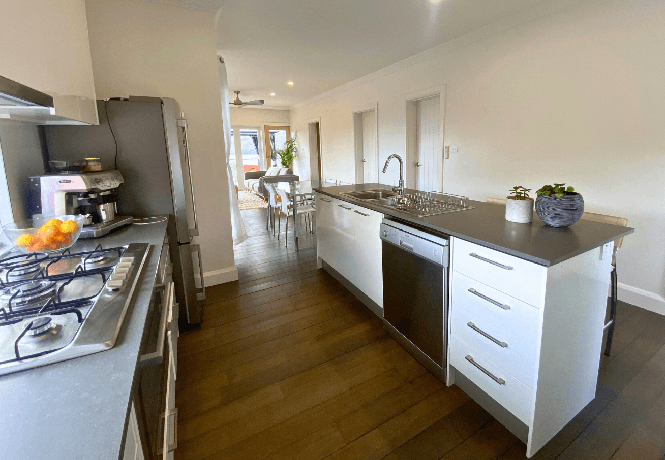 15 JILLICO Avenue, Tallangatta, Tallangatta - Thumbnail 6