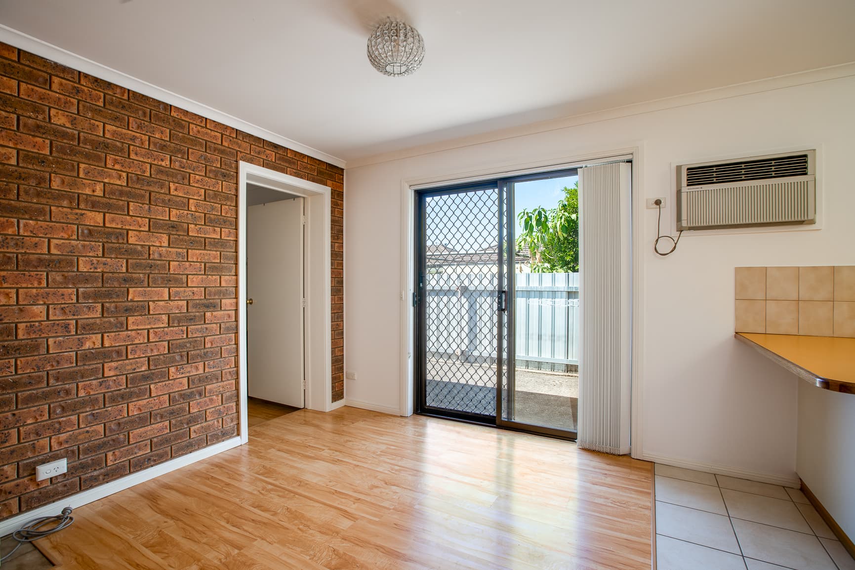 2/147 Hume Street, Wodonga, Wodonga - Thumbnail 2