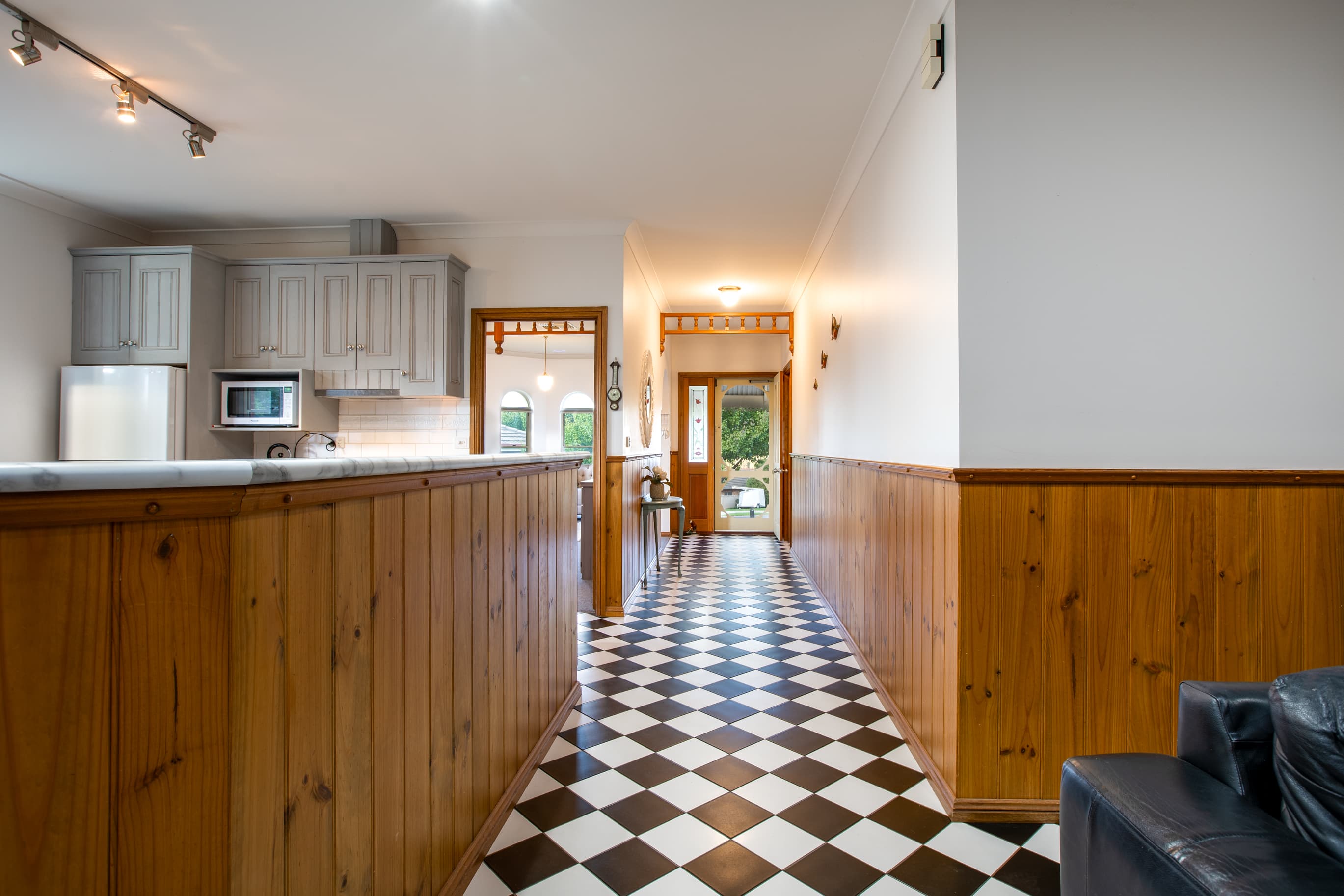 6 HALDON Court, Wodonga, Wodonga - Thumbnail 6
