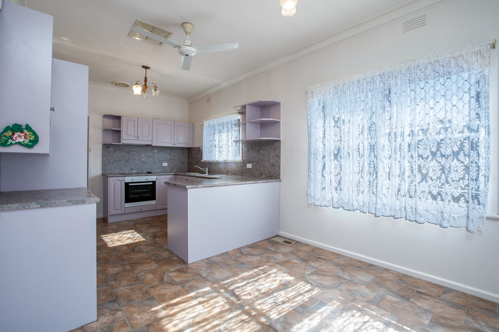 586 Poole Street, Albury, Albury - Thumbnail 7