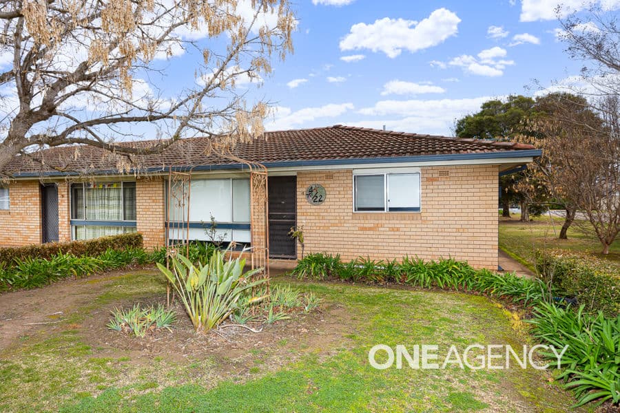 4/22 INGLIS Street, Lake Albert, Lake Albert - Image 1