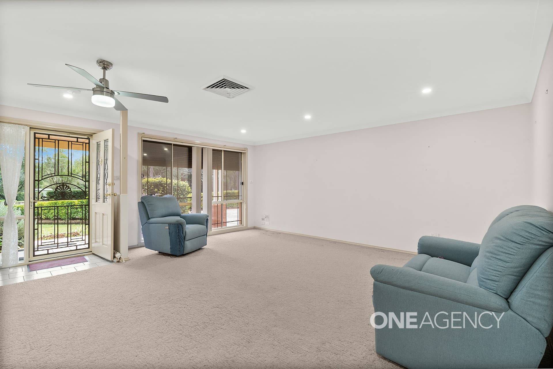 24 Tartarian Crescent, Bomaderry, Bomaderry - Thumbnail 4